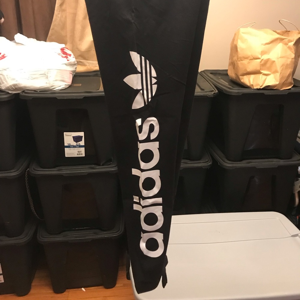Adidas leggings